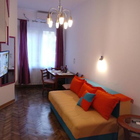 Slavija Square Appartement Belgrado Buitenkant foto