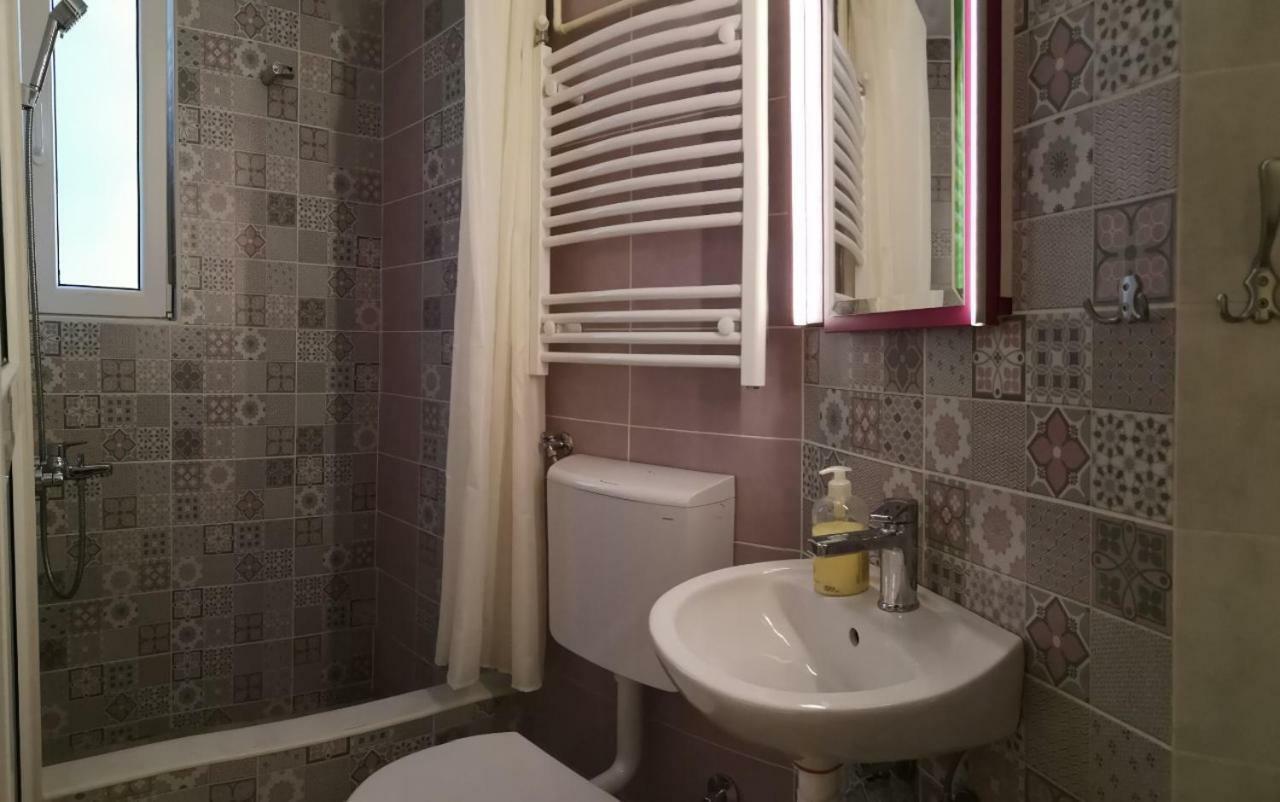 Slavija Square Appartement Belgrado Buitenkant foto