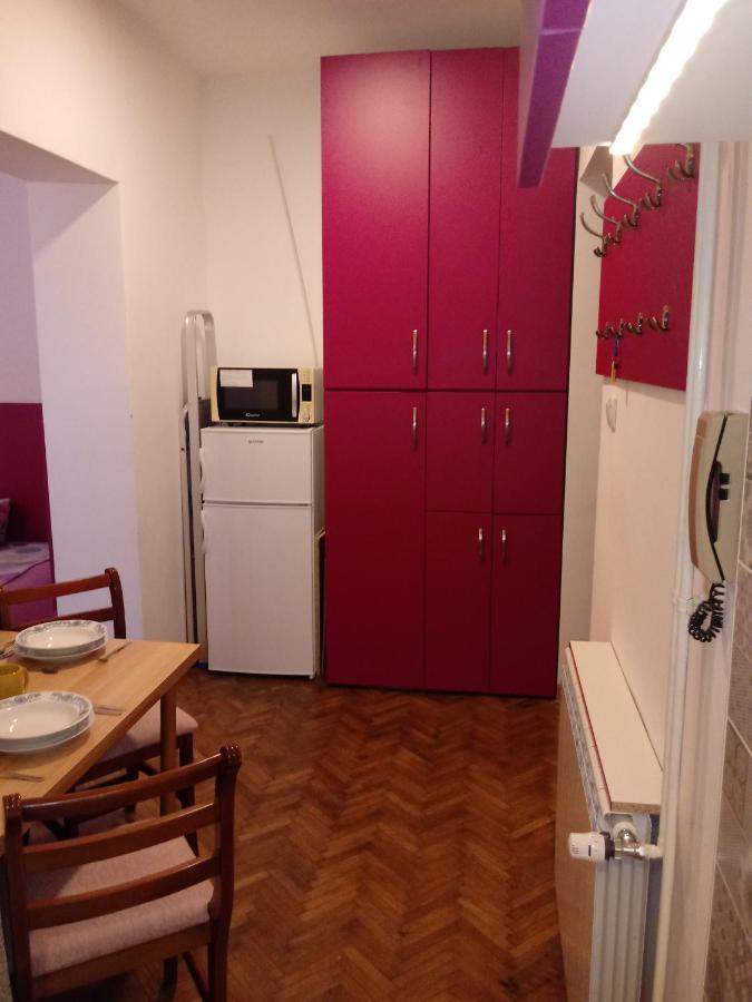 Slavija Square Appartement Belgrado Buitenkant foto