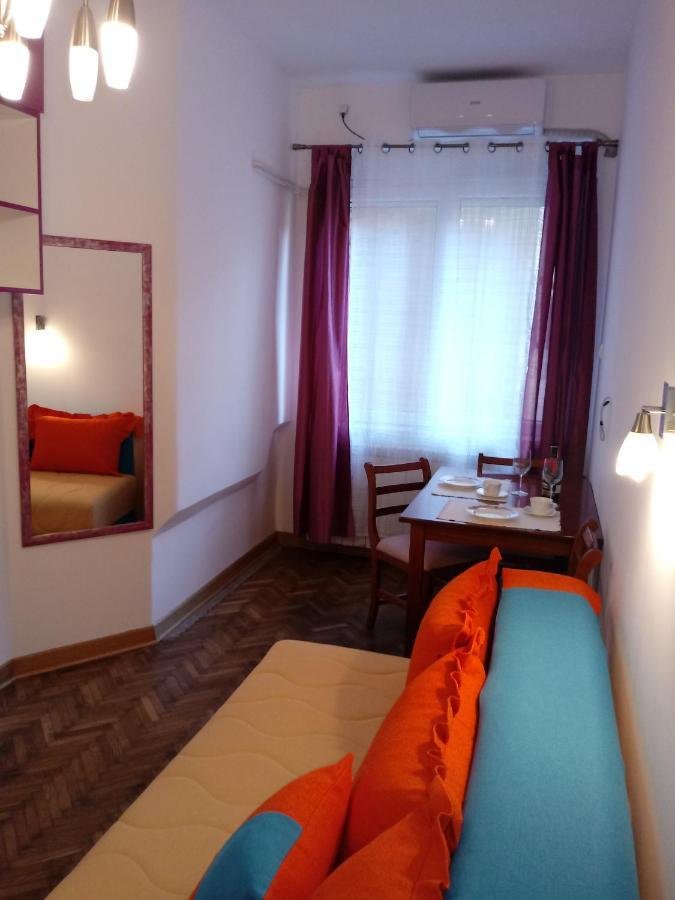 Slavija Square Appartement Belgrado Buitenkant foto