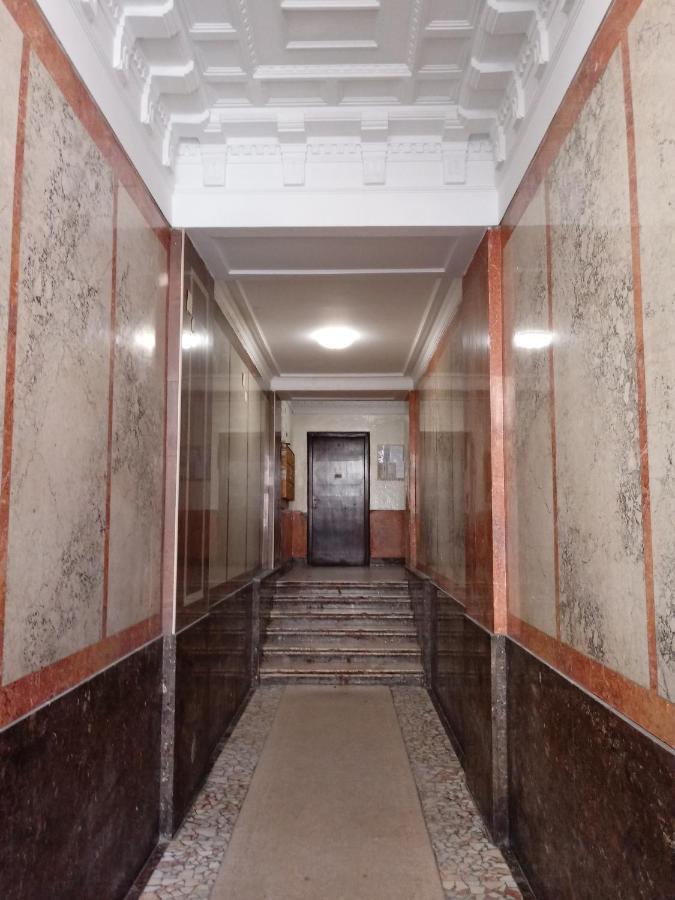 Slavija Square Appartement Belgrado Buitenkant foto